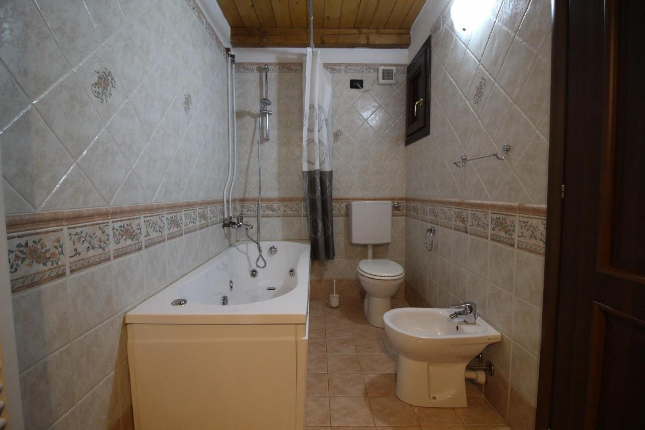 Attico Dell'Aquila Apartamento Brusson Exterior foto
